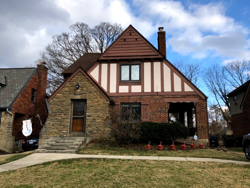 Drakewood Drive, Oakley, Cincinnati, OH 