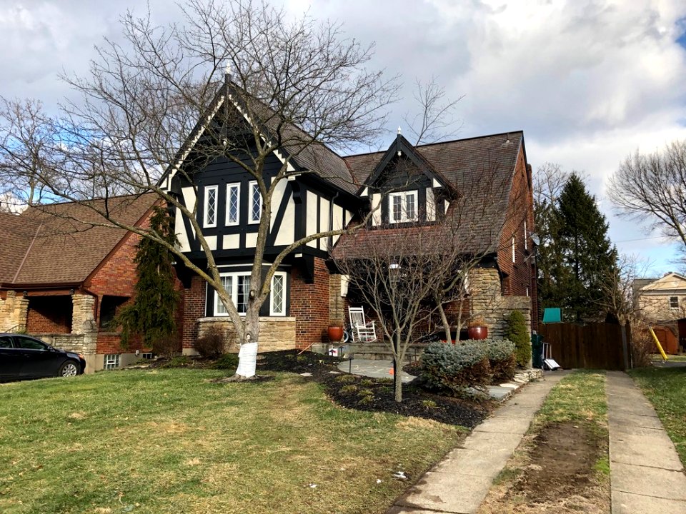 Drakewood Drive, Oakley, Cincinnati, OH 