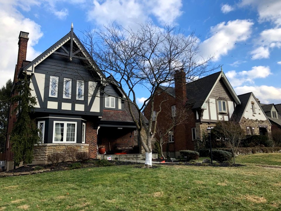 Drakewood Drive, Oakley, Cincinnati, OH 