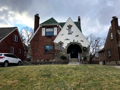 Drakewood Drive, Oakley, Cincinnati, OH 