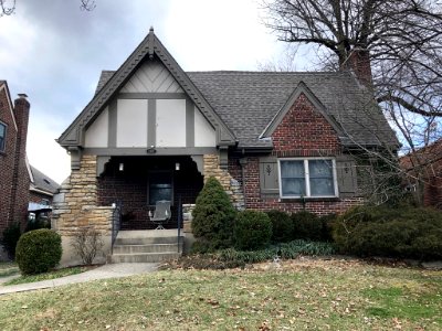 Drakewood Drive, Oakley, Cincinnati, OH 
