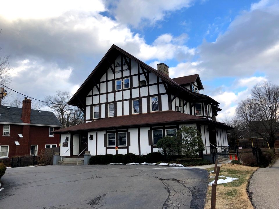 Drake Avenue, Oakley, Cincinnati, OH 