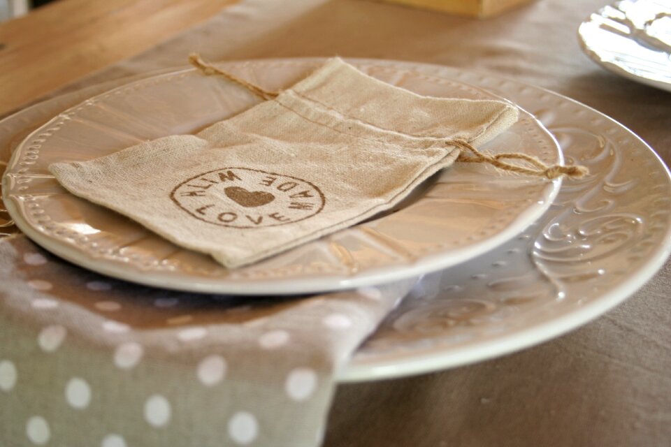 Vintage plate table