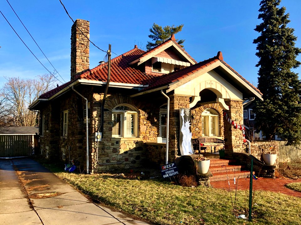 Hamilton Avenue, Northside, Cincinnati, OH 