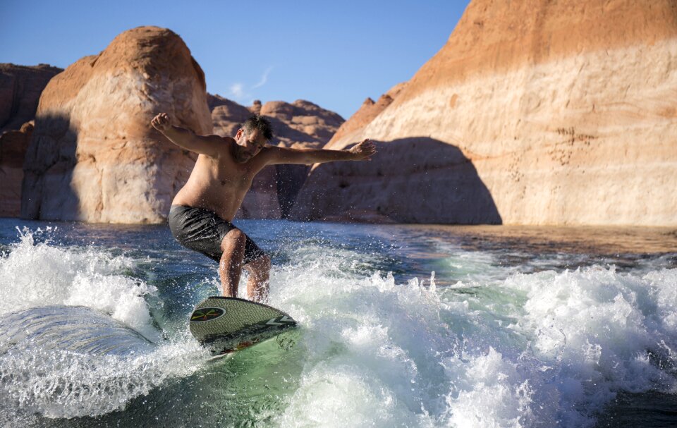 Waves surfing board