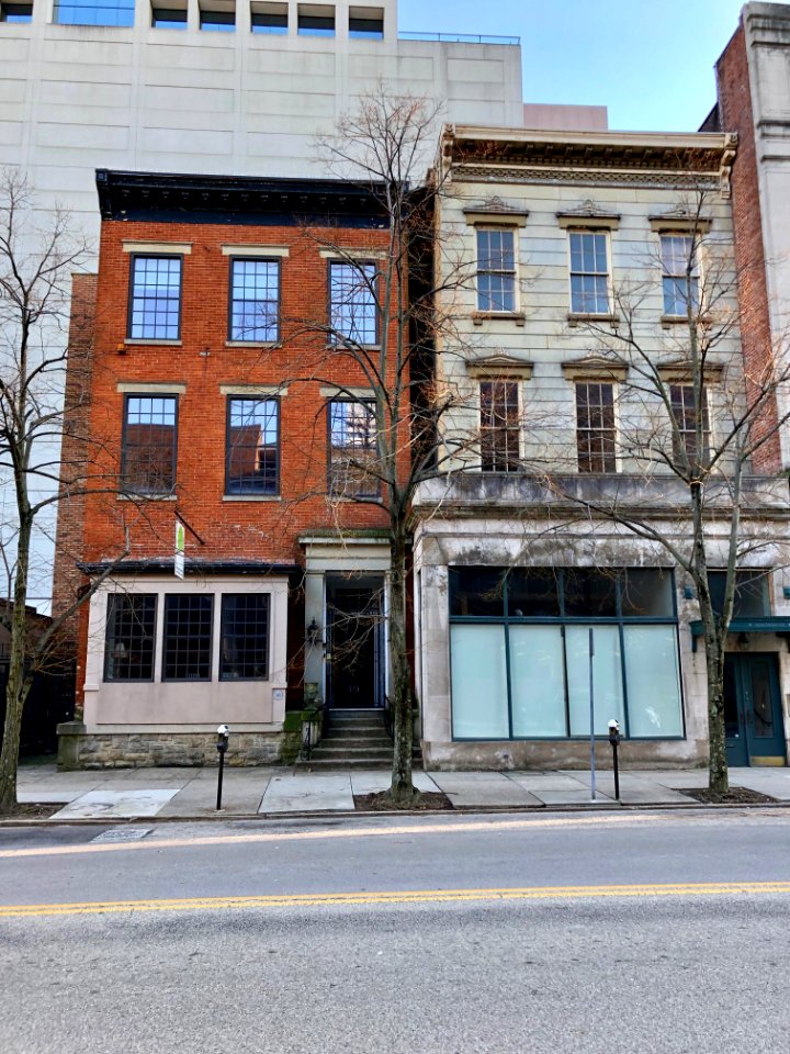 8th Street, Cincinnati, OH 