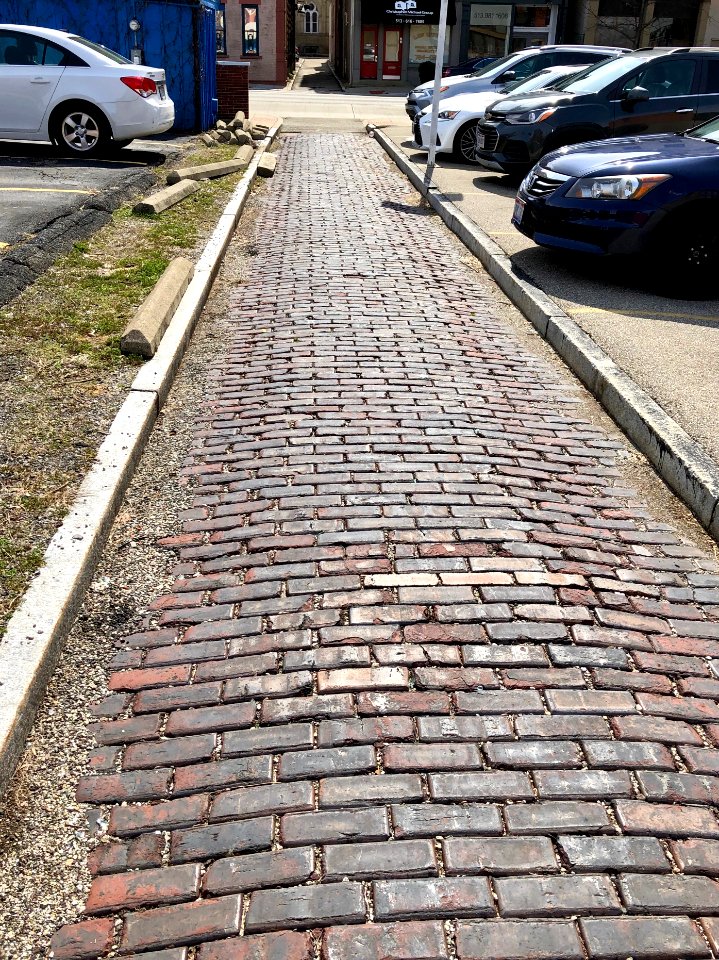 Watts Alley, Cincinnati, OH 