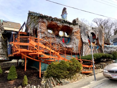 The Cincinnati Mushroom House, Erie Avenue, Hyde Park, Cin… 