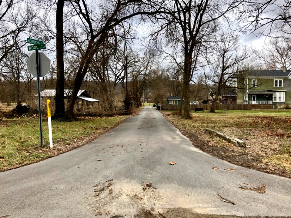 Hoboken Lane, East End, Cincinnati, OH 