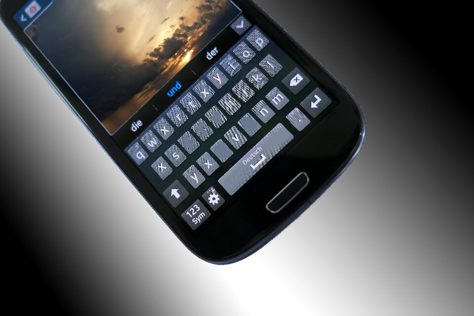 Phone touch screen communication