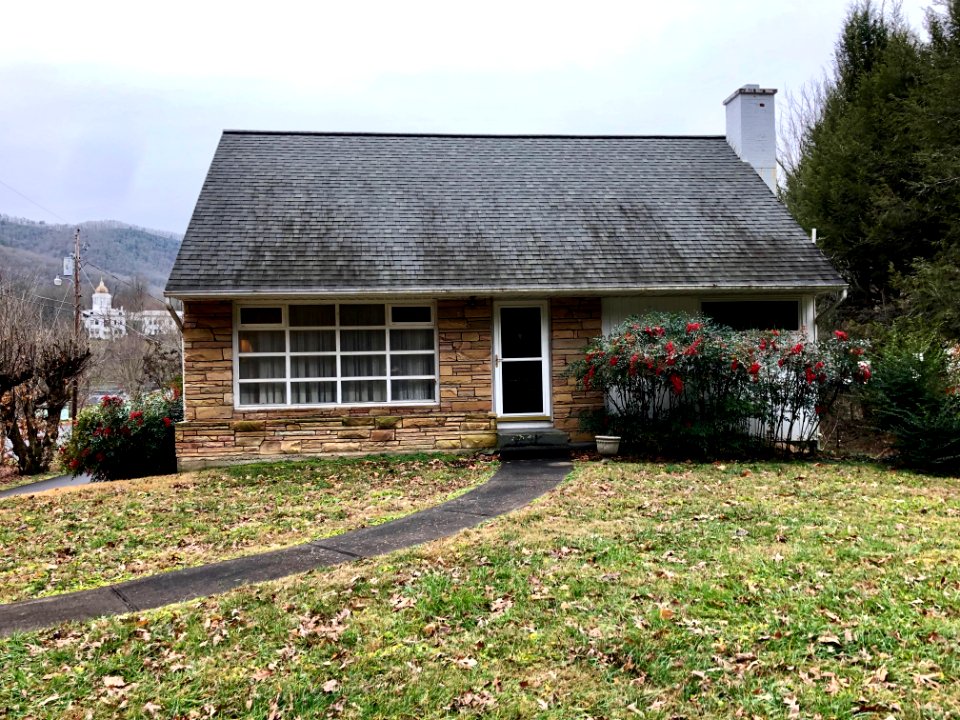 Dillsboro Road, Sylva, NC 