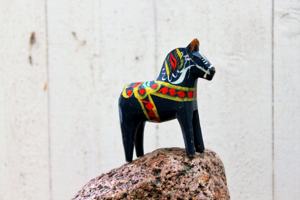 Yellow horse stone