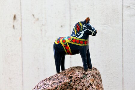 Yellow horse stone