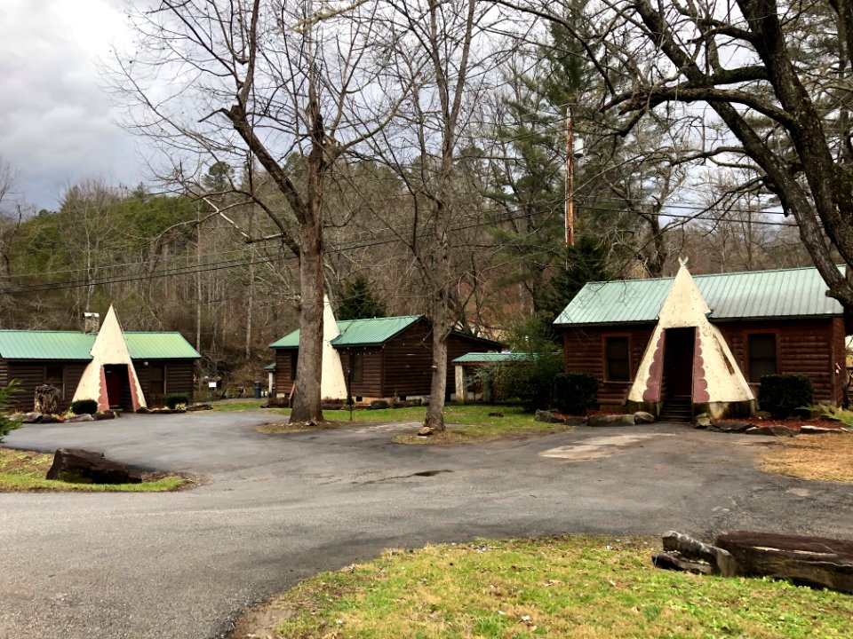 Old Mac's Indian Village Teepees, Cherokee, NC 
