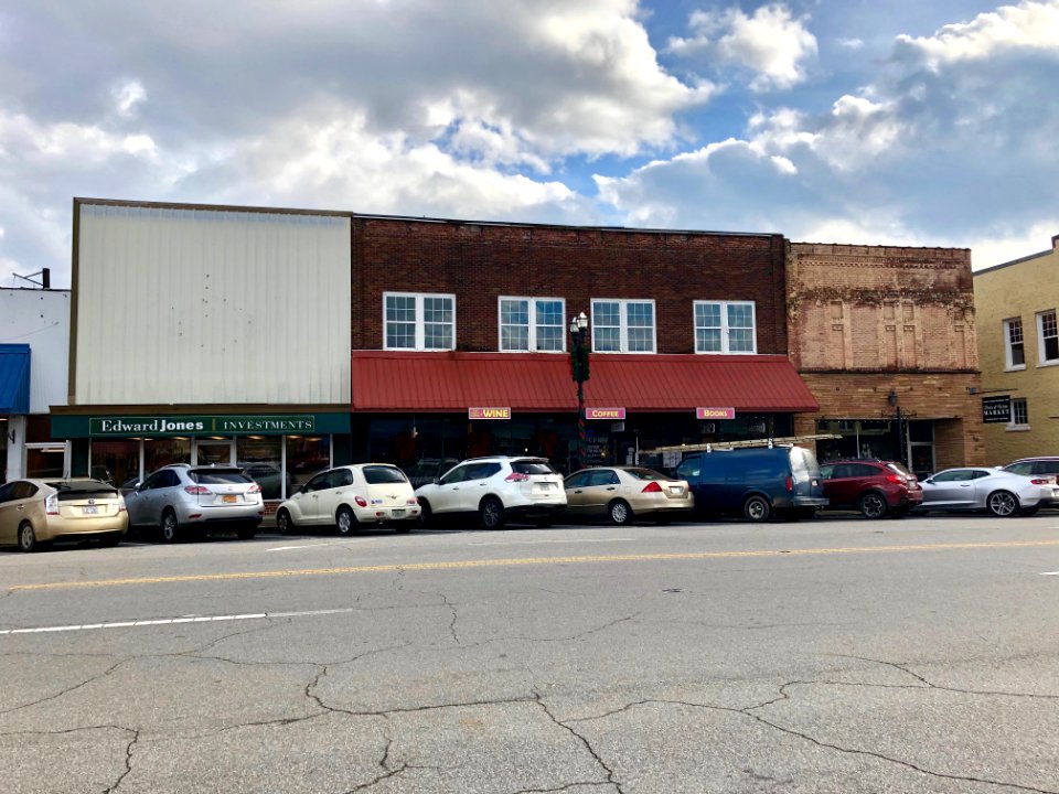 Valley River Avenue, Murphy, NC 