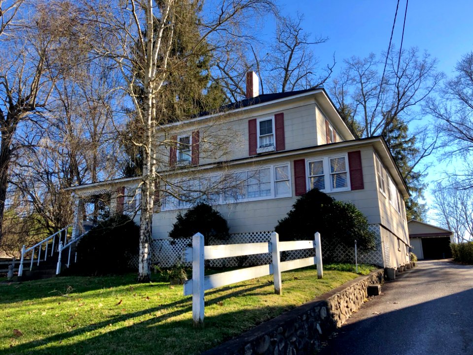 Pennsylvania Avenue, Canton, NC 