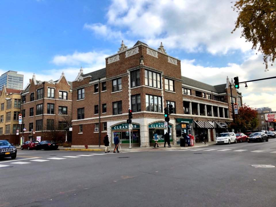 West Addison Street, Lakeview East, Chicago, IL 