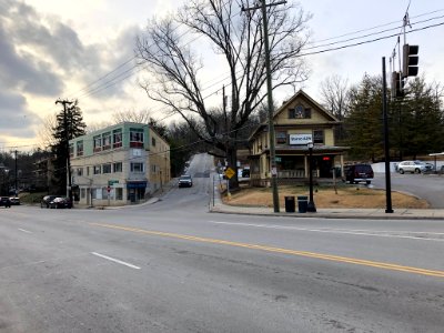 Delta Avenue, Mount Lookout, Cincinnati, OH 