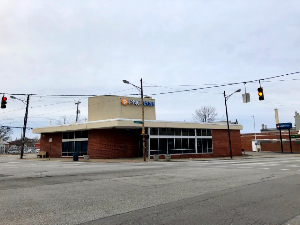 PNC Bank Building, Walnut Hills, Cincinnati, OH 