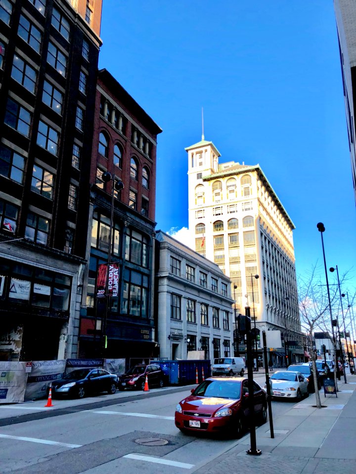 6th Street, Cincinnati, OH 