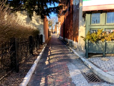 Finch Alley, Walnut Hills, Cincinnati, OH 