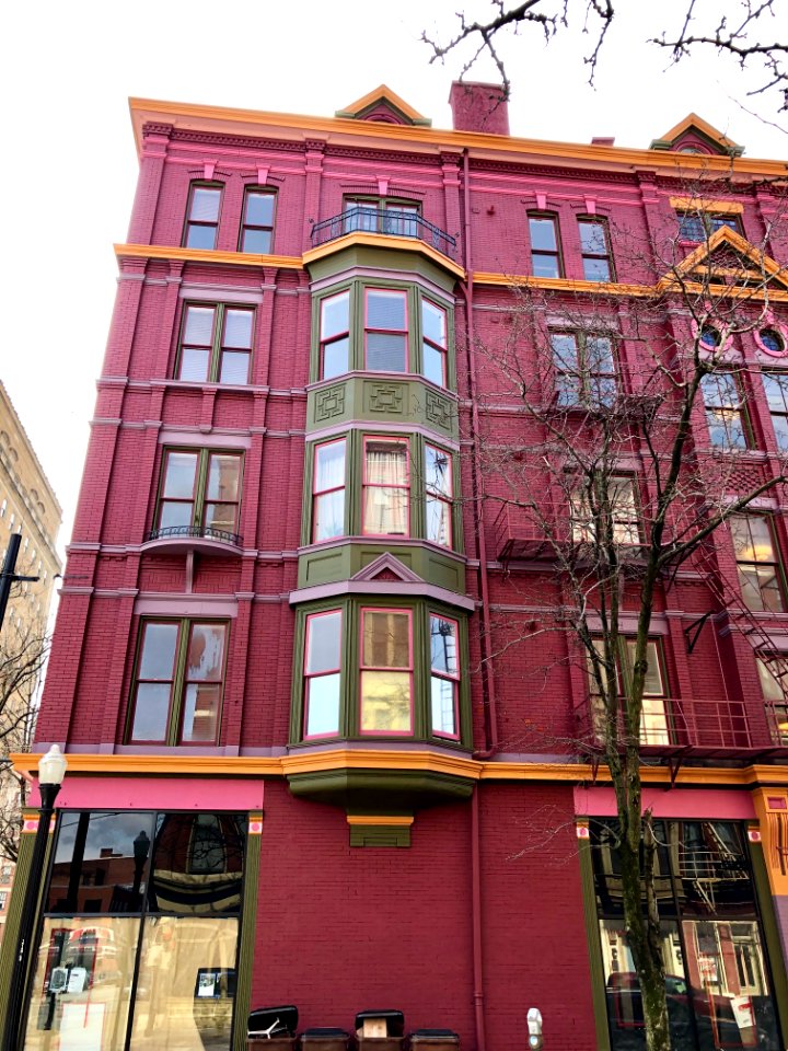 Saxony Apartment Building, Cincinnati, OH 
