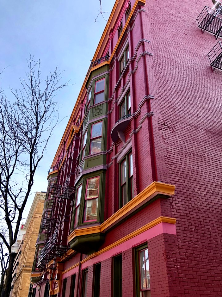 Saxony Apartment Building, Cincinnati, OH 