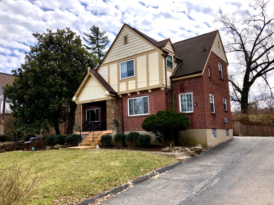 Egan Hills Drive, Paddock Hills, Cincinnati, OH 