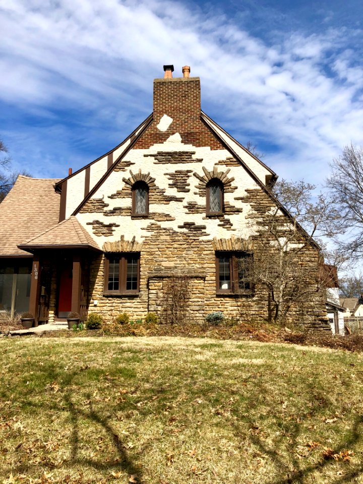Avon Drive, Paddock Hills, Cincinnati, OH 