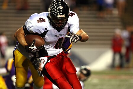 Tackle competition football american