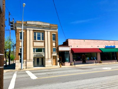 Old Fifth Third Bank Madisonville Office, Madisonville, Ci… 