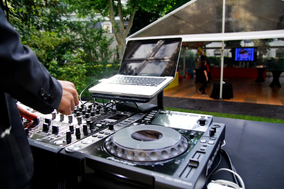 Music festival dance