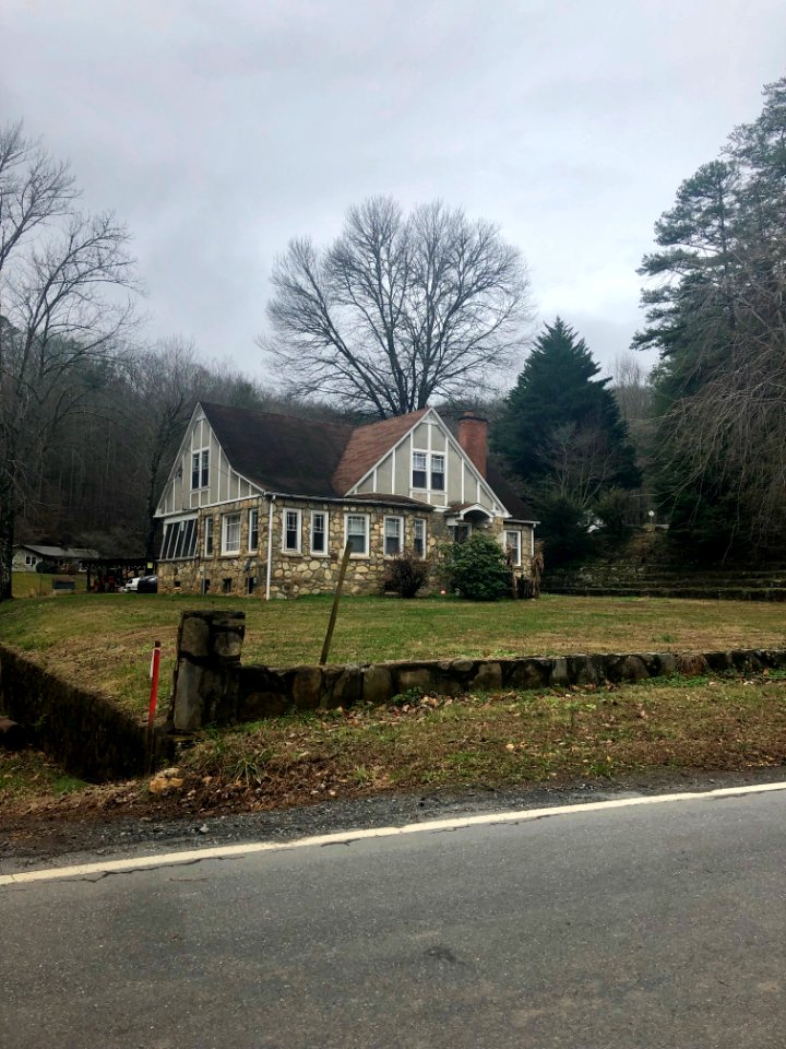 Mockingbird Lane, Dillsboro, NC 