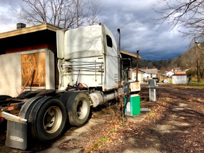 Old HJ Davis Phillips 66 Service Station, Whittier, NC 