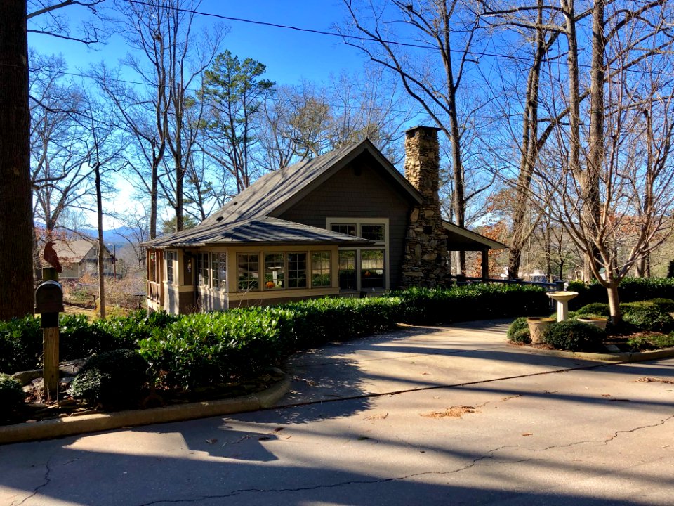 Caledonia Road, Kenilworth, Asheville, NC 