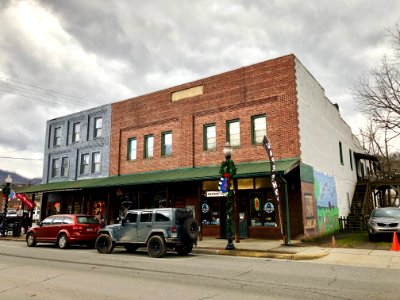 Everett Street, Bryson City, NC 