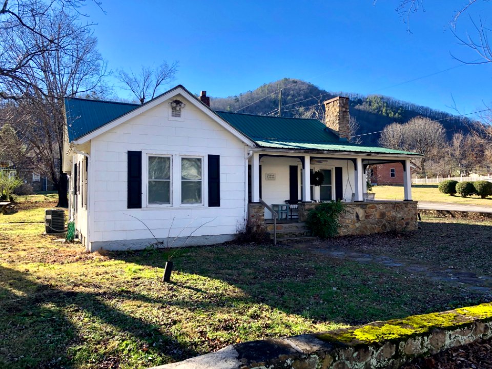 Walnut Street, Hot Springs, NC 