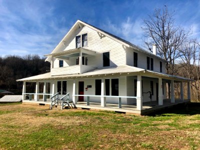 Monteith House, Monteith Farmstead, Dillsboro, NC 