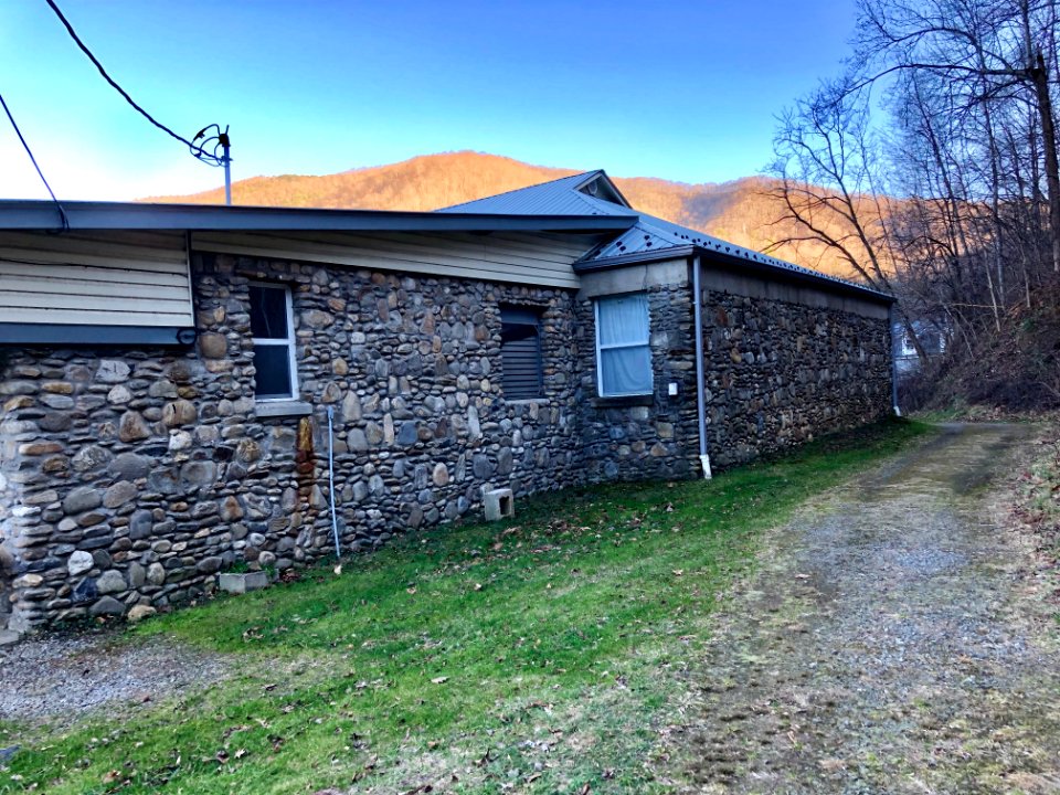 Old Cruso School, Cruso, NC 
