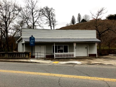 Old Hall's Tire Building, Sylva, NC 