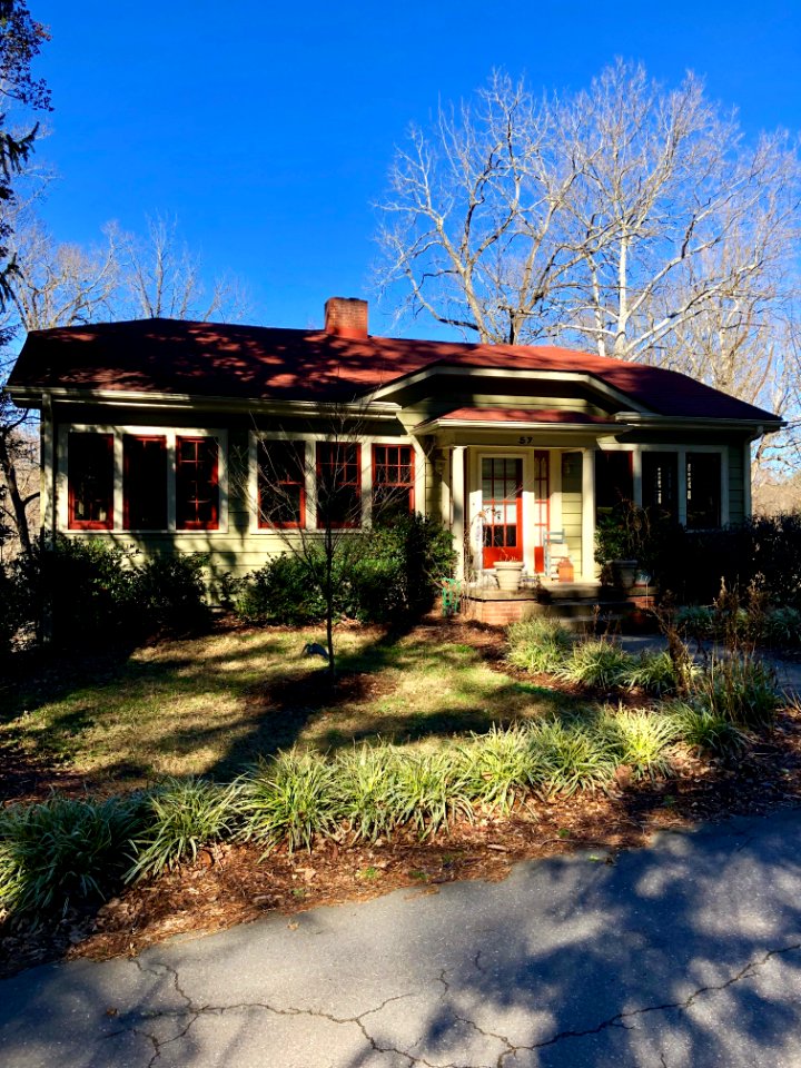 Caledonia Road, Kenilworth, Asheville, NC 