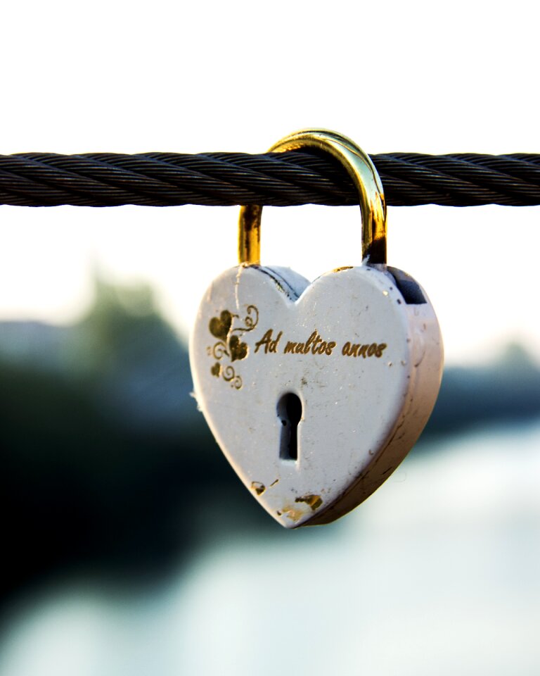 Love padlock connection
