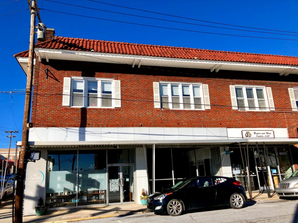4th Avenue West, Hendersonville, NC 
