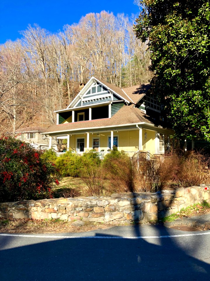 River Road, Hot Springs, NC 