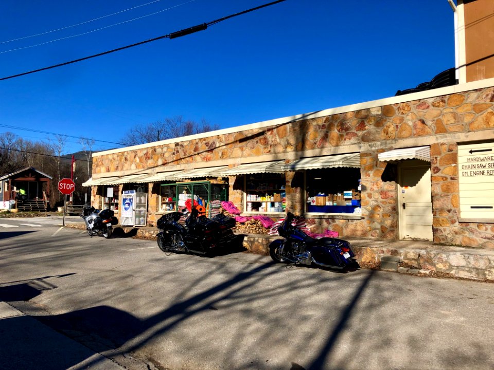 Gentry Hardware, Hot Springs, NC 