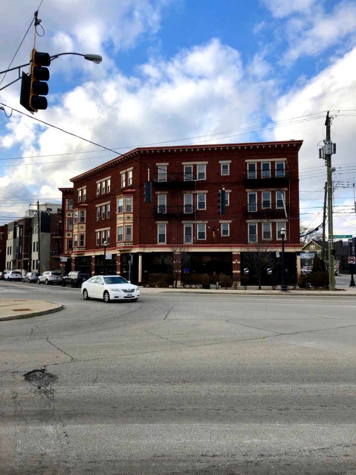 Madison Road, Oakley, Cincinnati, OH 