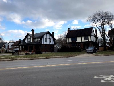 Madison Road, Oakley, Cincinnati, OH 