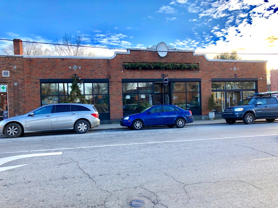 Universal Motors Building, West Asheville, Asheville, NC 