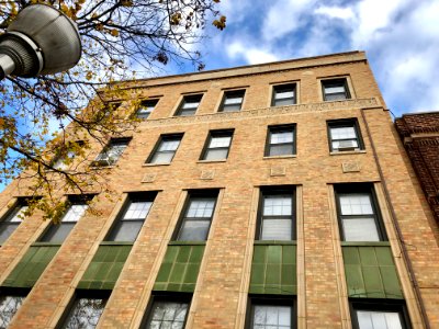 Fremont Apartments, Lakeview, Chicago, IL 