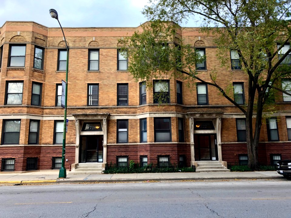 West Addison Street, Lakeview East, Chicago, IL 